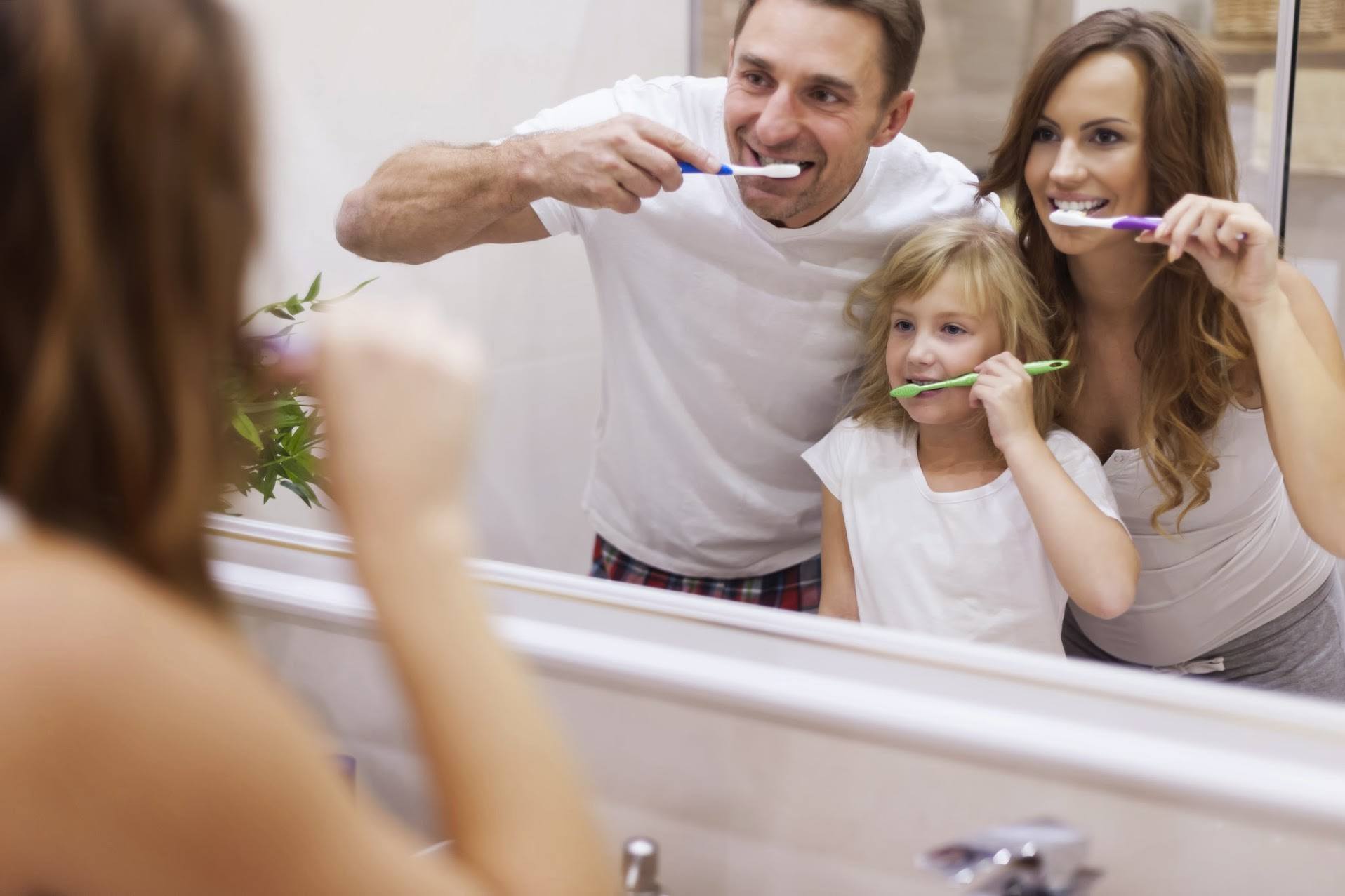 perda óssea dentária - escovação